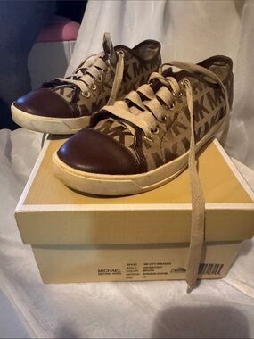 MICHAEL Michael Kors Brown and Tan Logo Low-Top Sneakers